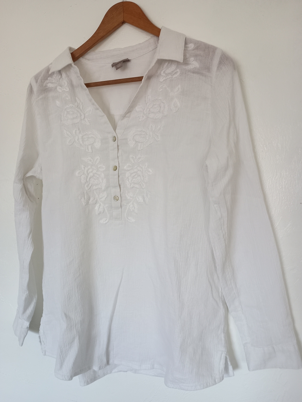 J. Jill 100% Cotton White Embroidered V-Neck Tunic